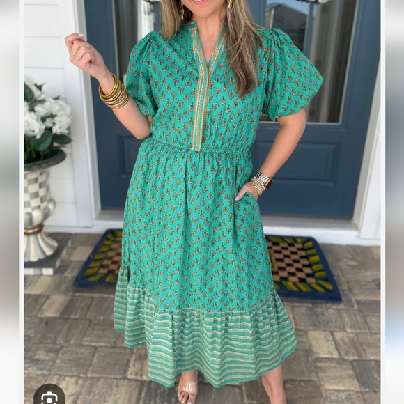 THML Dresses & Skirts - Gorgeous Spring Midi Dress-NWT